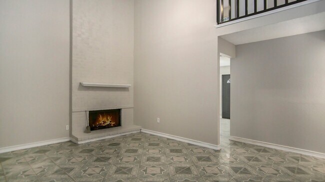 Building Photo - 2541 Galemeadow Dr