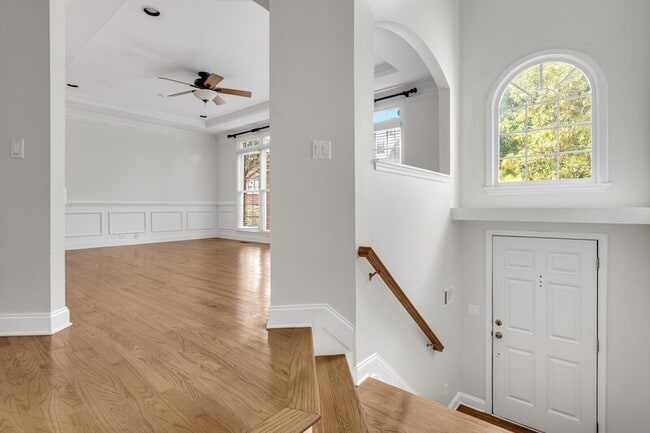 Building Photo - 1240 Dunwoody Cove