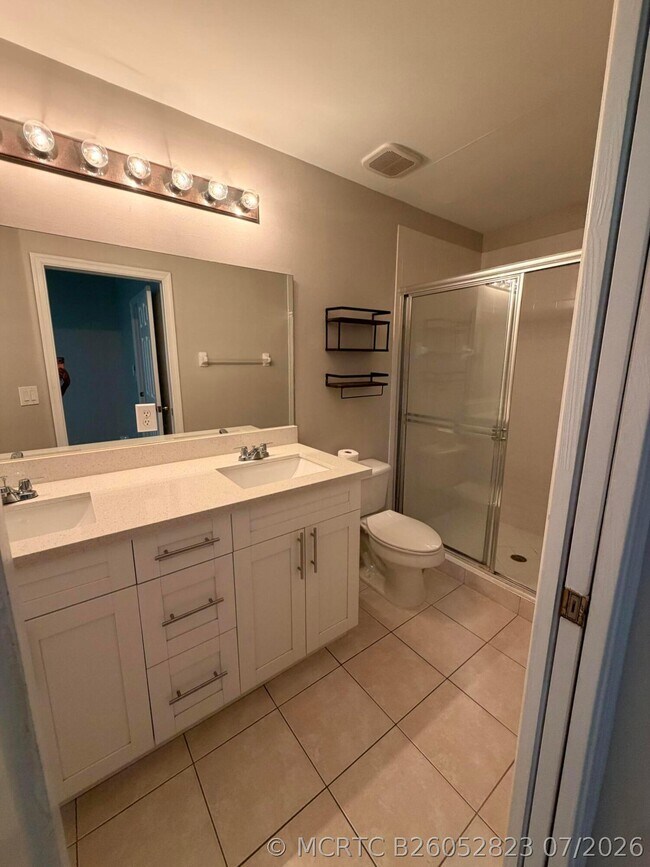 Building Photo - 5145 Palmbrooke Cir