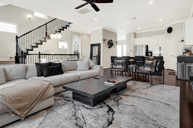 Building Photo - 2815 King's Retreat Cir