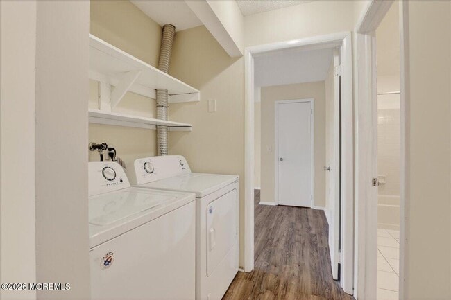 Building Photo - 709 Ivy Ct