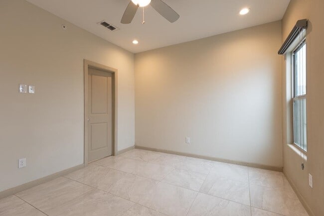 Building Photo - 4101 Blue Quail Rd