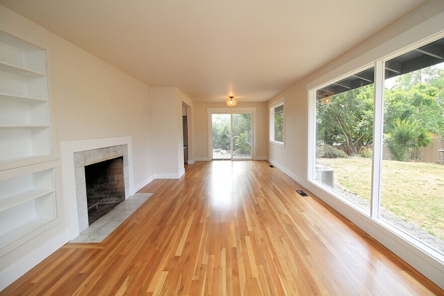 Building Photo - 10535 NW Walters Ln