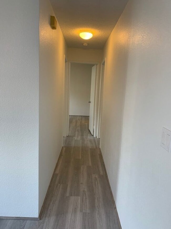 Building Photo - Haiku Point Townhouse - Ground floor 2 bedroom, 1 bath with 2 parking!