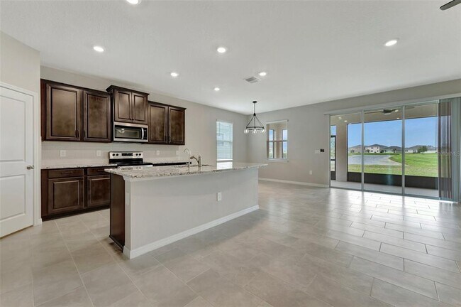 Building Photo - 5210 Grove Mill Loop