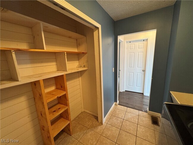 Building Photo - 38273 Pebble Lake Trail