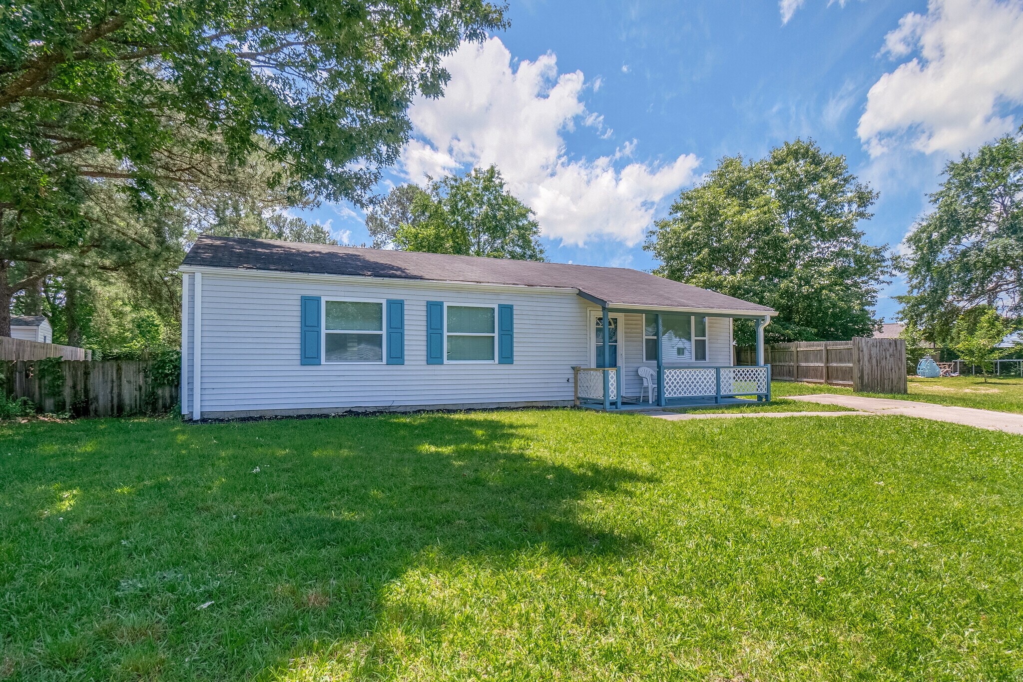 Building Photo - 3305 Portobello Ct