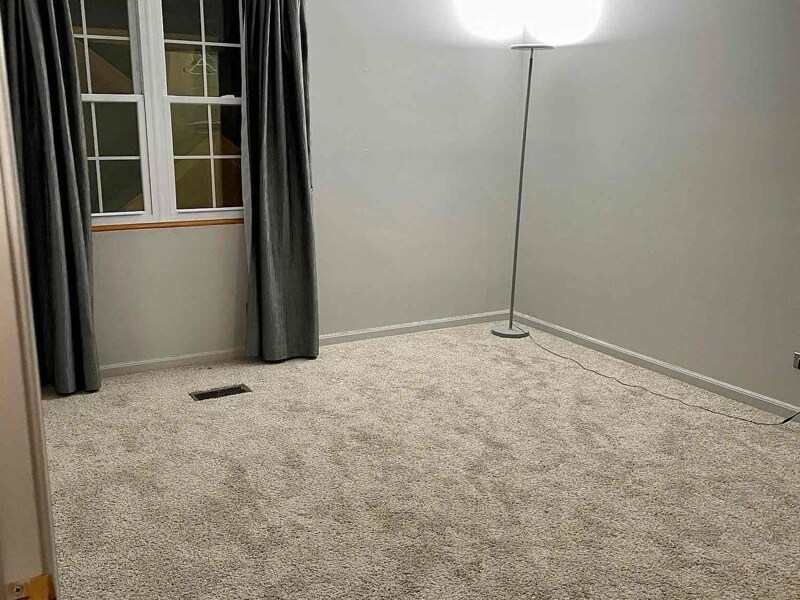 Building Photo - 84 Maplewood Dr