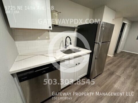 Building Photo - 5725 NE 14th Ave