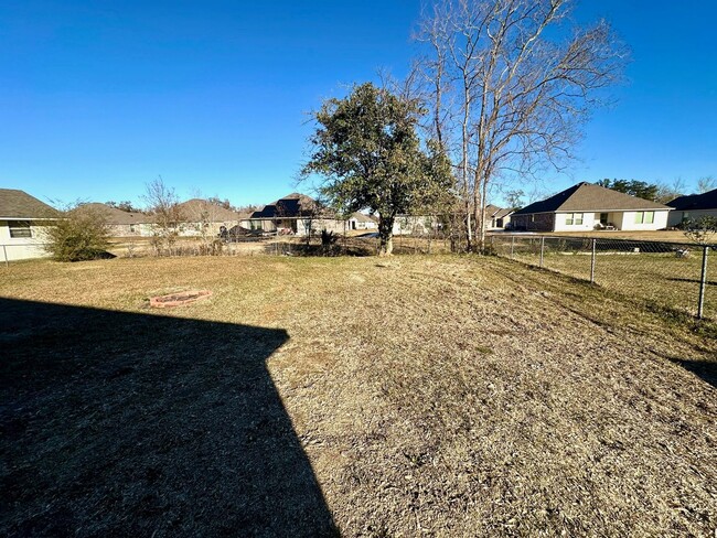 Building Photo - 1428 S Vista Ave