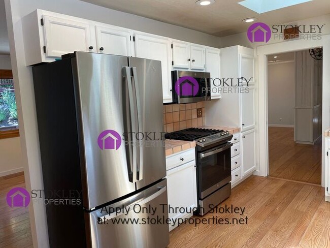 Building Photo - 149 Alegra Ln