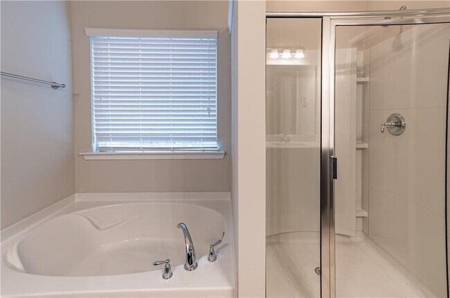 Building Photo - 309 Hardy Water Dr SE