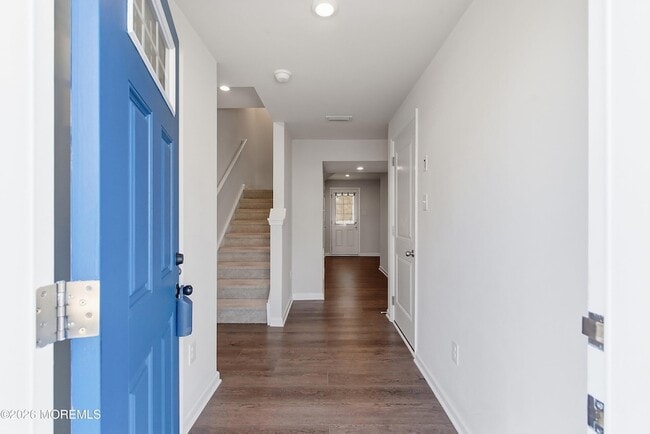 Building Photo - 604 Cyprus Ct