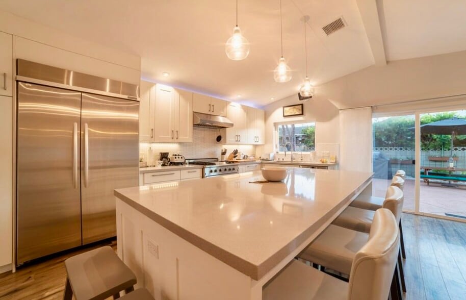Kitchen - 1530 Marine Ave