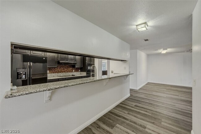 Building Photo - 6760 W Oakey Blvd