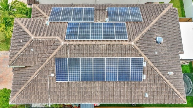 Building Photo - 3298 W 96 Pl