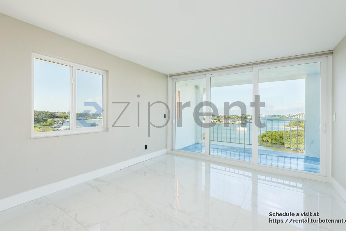 Building Photo - 50 Harbor View Ln