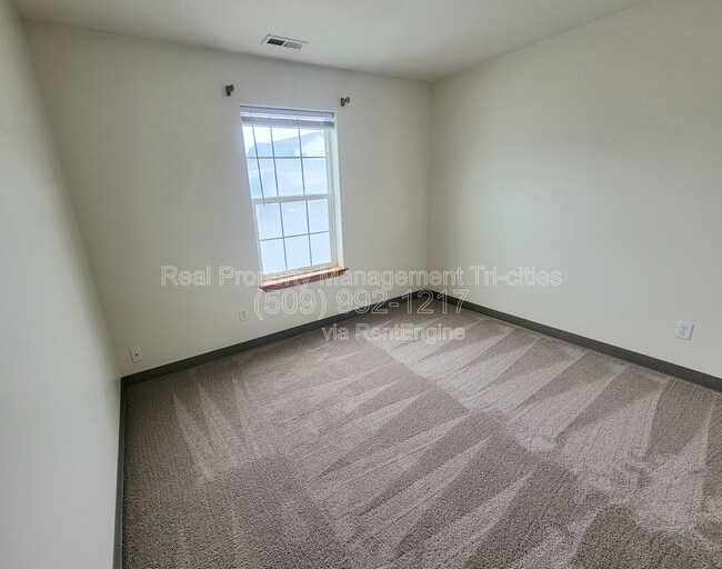 Building Photo - 6321 Thistledown Dr