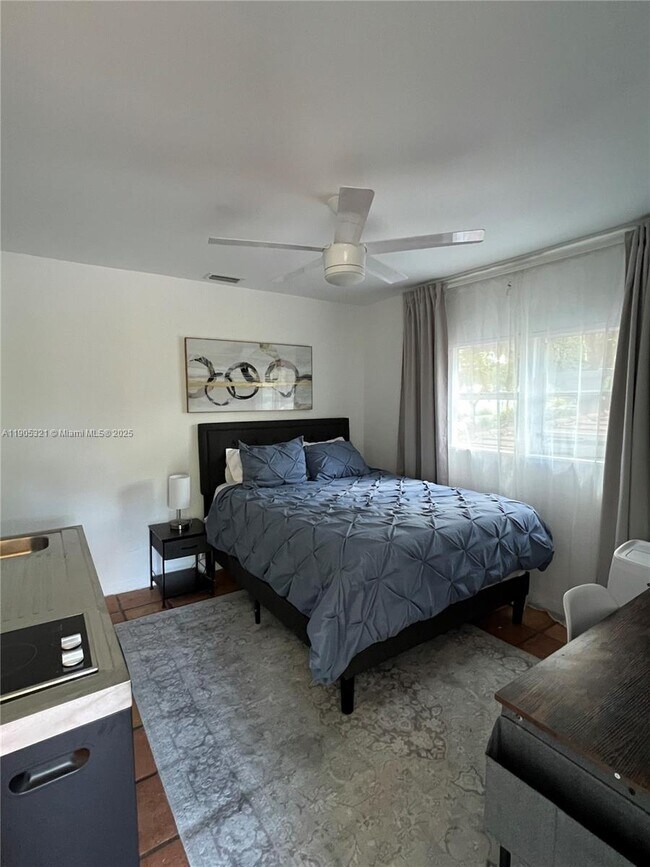 Primary Photo - 312 NE 16th Terrace