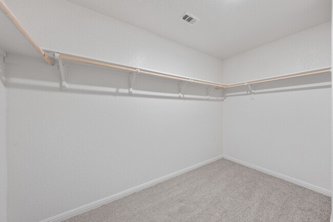 Building Photo - 19507 Cloudy Bay Dr