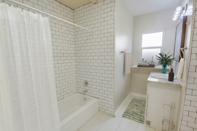 Building Photo - 4021 33rd St