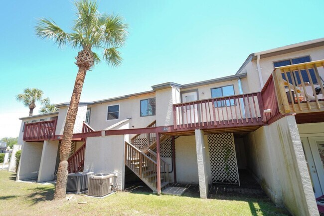 Building Photo - 1303 Airport Dr