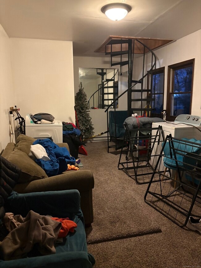 Building Photo - 345 Norton St