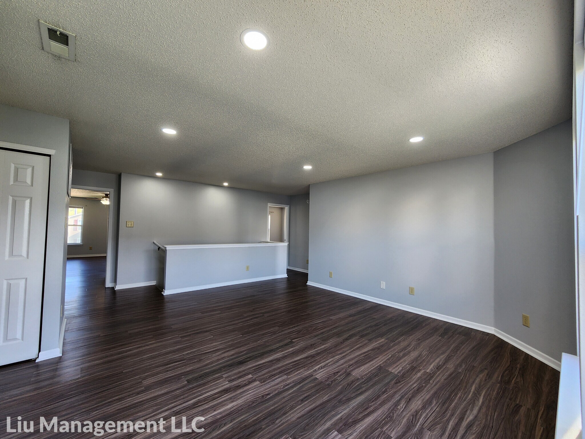 Building Photo - 10345 Carrington Way