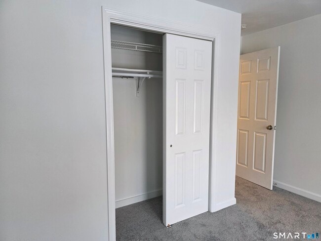 Building Photo - 45 Towne House Rd