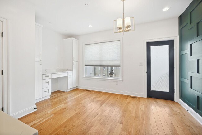 Building Photo - 1315 Trinidad Ave NE