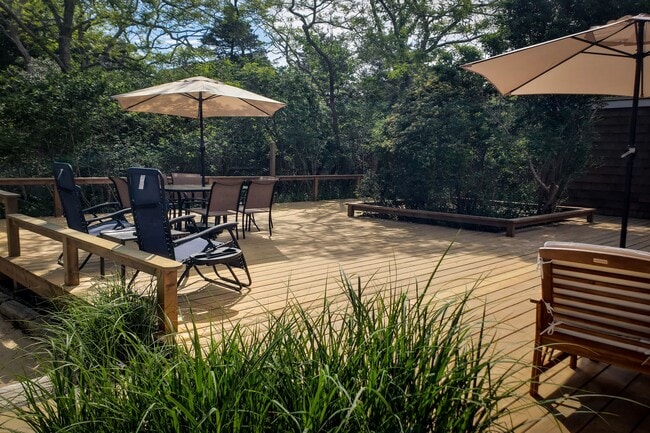 Building Photo - 79 Surf Dr