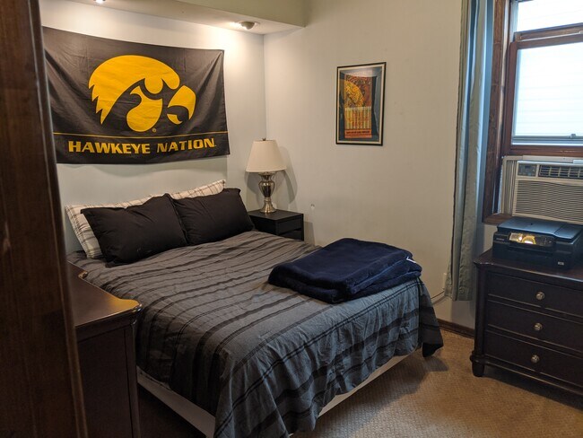 Building Photo - 2532 N Ashland Ave