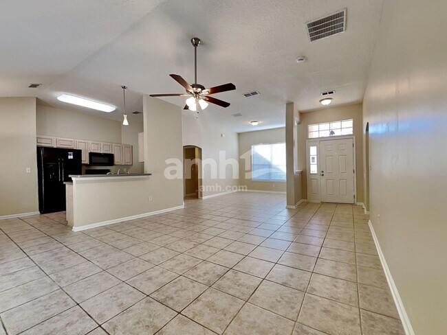 Building Photo - 1411 Heather Glen Ln