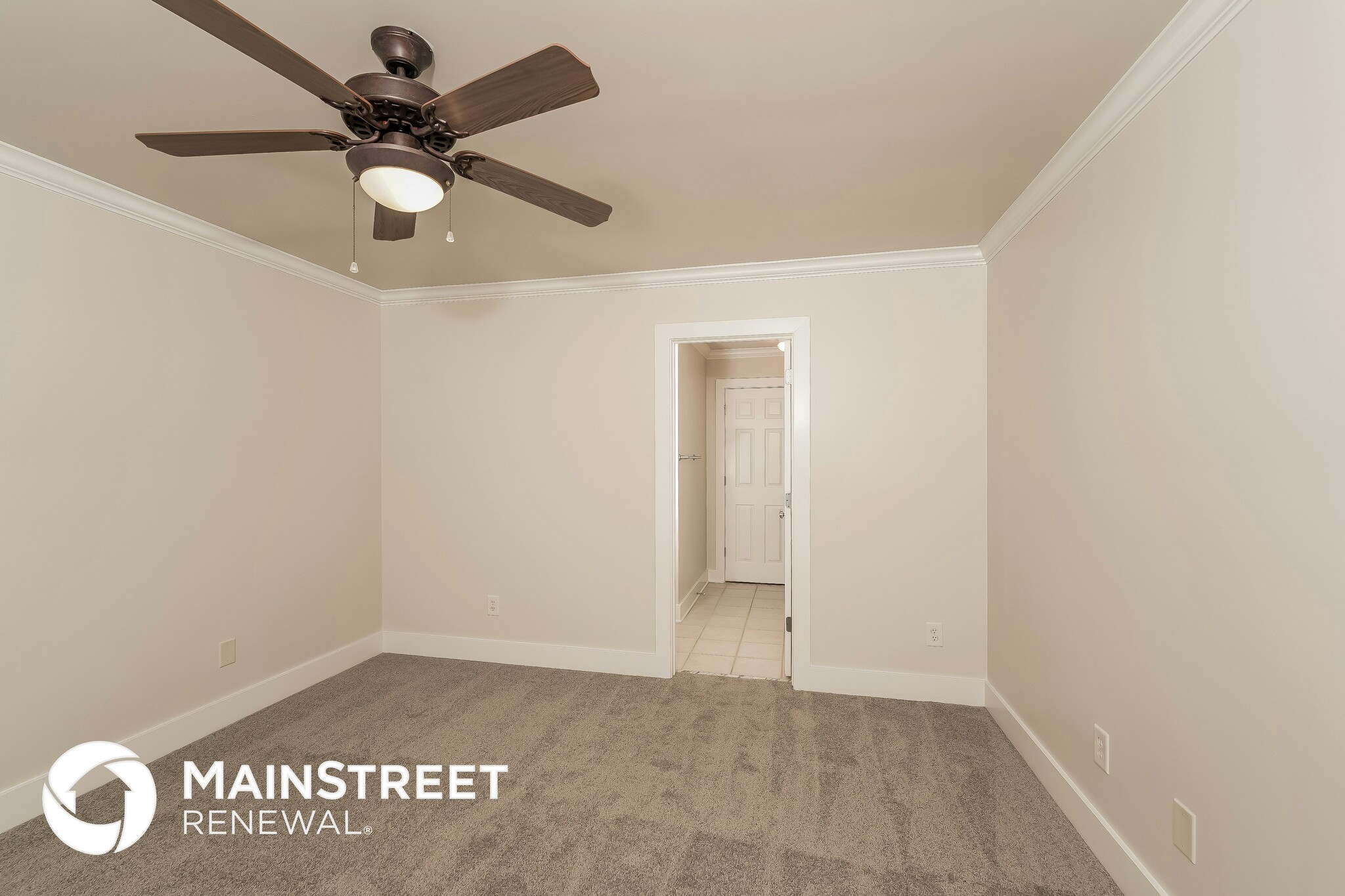 Building Photo - 6229 S Clubview Cir