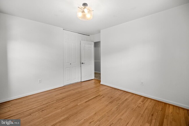 Building Photo - 12608 Yardarm Pl