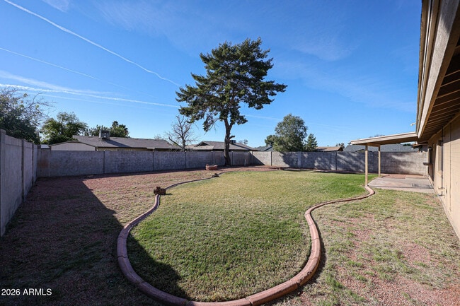 Building Photo - 3015 W Bluefield Ave