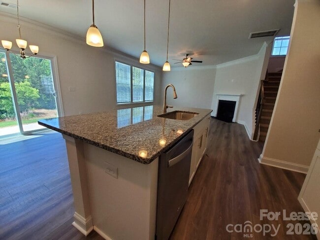 Building Photo - 3013 Lydney Cir