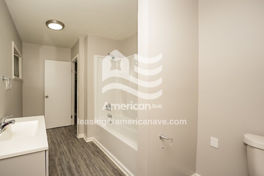 Building Photo - 5295 Liberty Ave