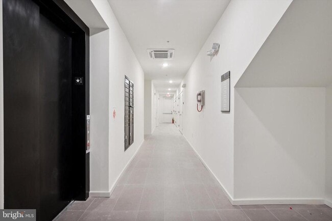 Building Photo - 225 N 12th St