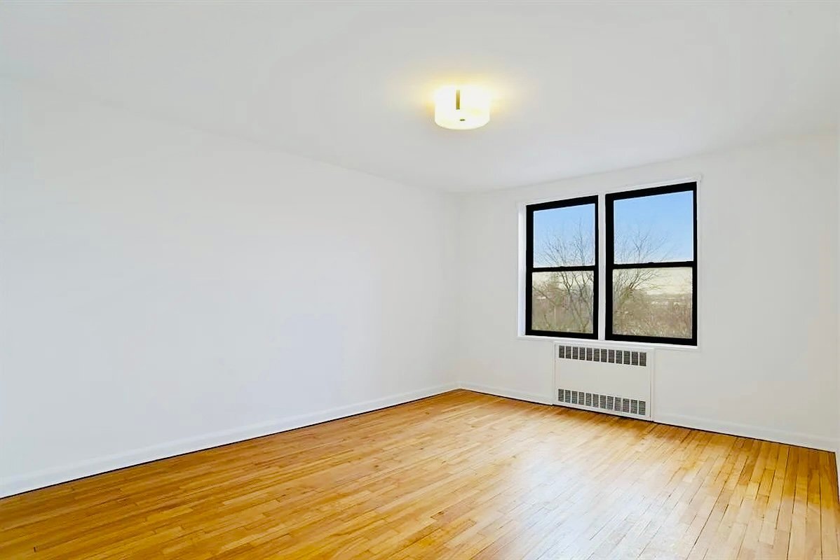 Building Photo - 1119 Ocean Pkwy