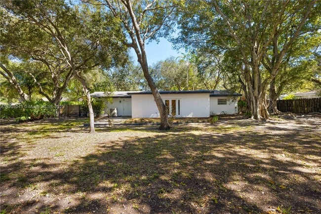 Building Photo - 16412 SW 74th Ct