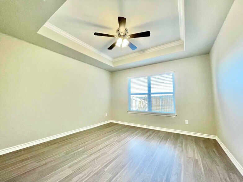 Building Photo - 14552 County Rd 2191