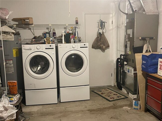 Building Photo - 324 NW 48th Blvd