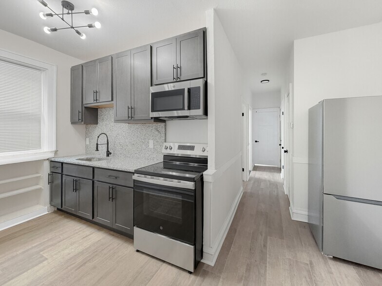 Building Photo - 5803 S Kingshighway Blvd