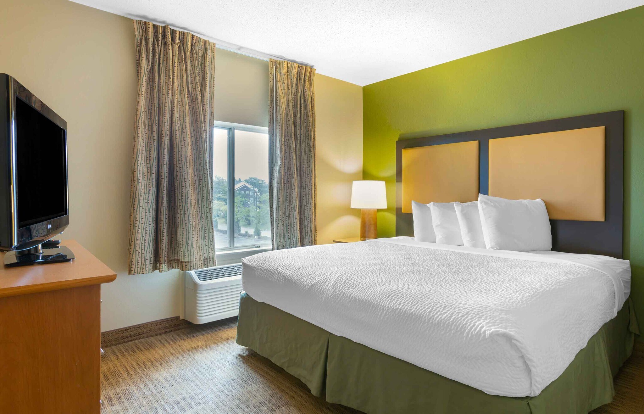 Building Photo - Furnished Studio-Findlay - Tiffin Avenue