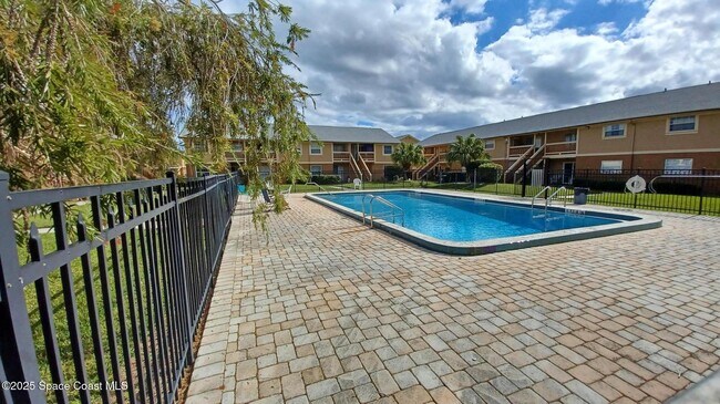Building Photo - 183 Ulster Ln