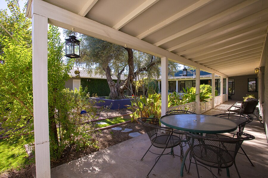 Patio - 543 W Coronado Rd