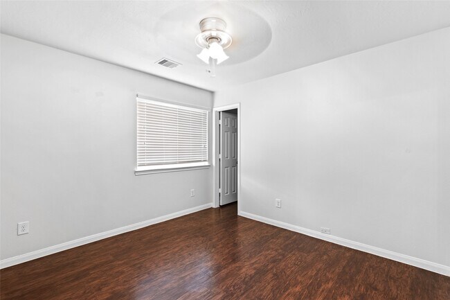 Building Photo - 2430 High Island Way