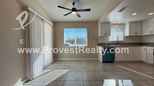 Building Photo - 16657 Kayuga St