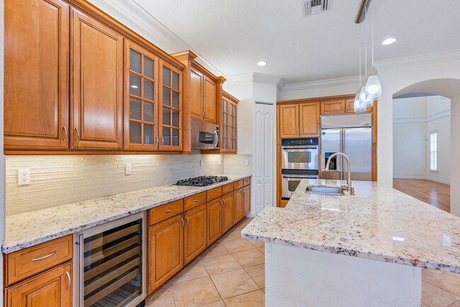 Building Photo - 1058 Vintner Blvd